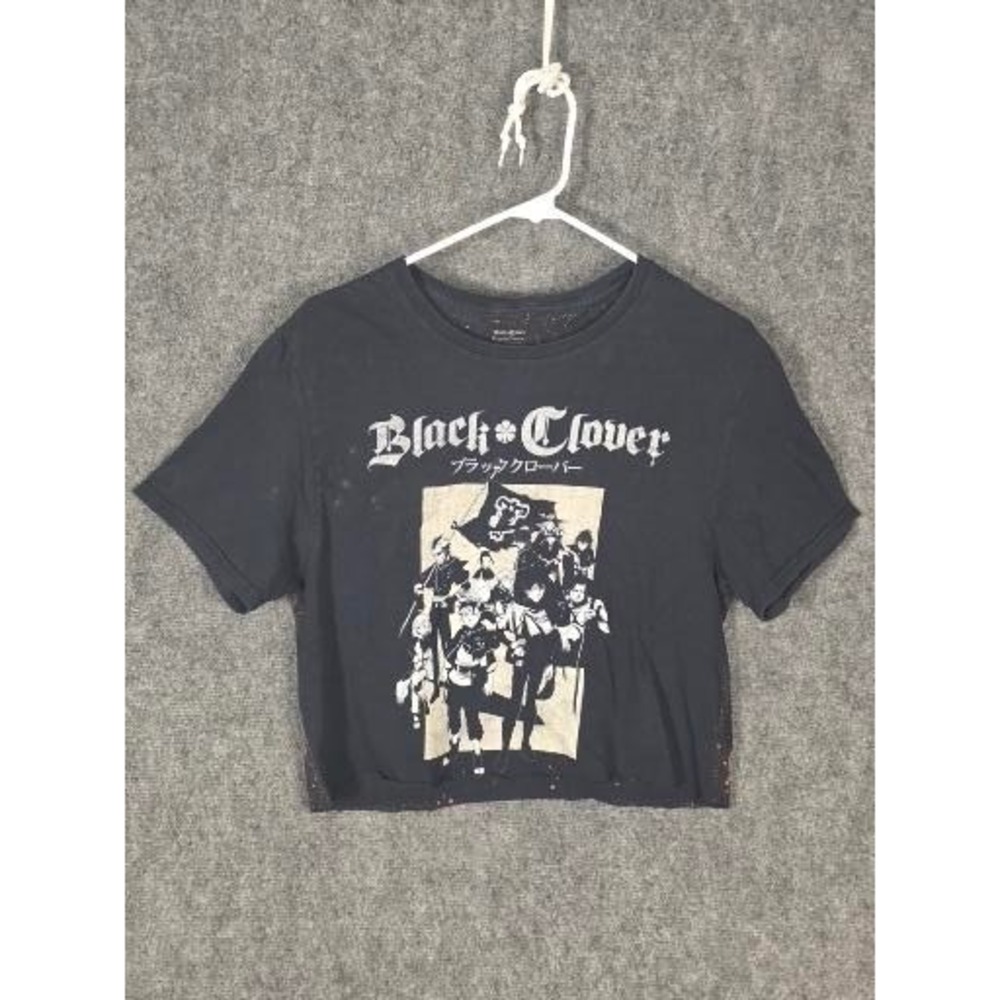 Black Clover Anime Graphic Cropped T-Shirt Black Bleached‎ Distressed Womens M